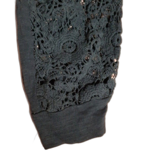 Forever 21 top m Navy blue boxy shirt blouse cotton knit lace detail - Picture 3 of 5